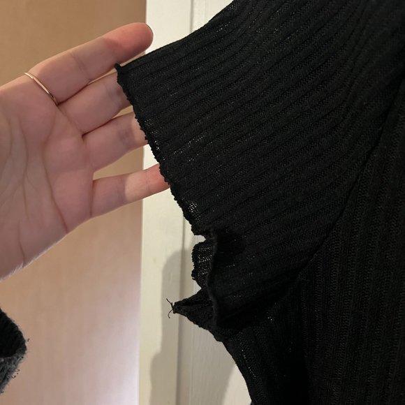 Shein Cropped T-Shirt - Picture 5 of 6